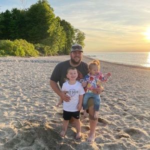 Meet your Posher, Bobby